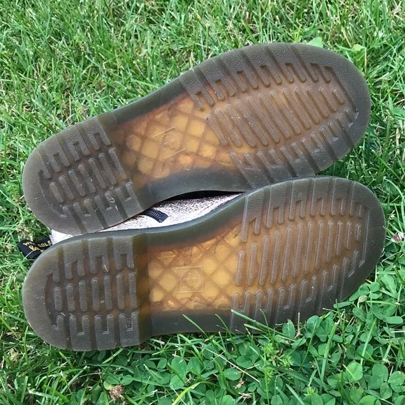 Dr. Martens Crinkle Metallic Lace Up Boots Size 5 Girls in Pink Disco Crinkle - Picture 7 of 11